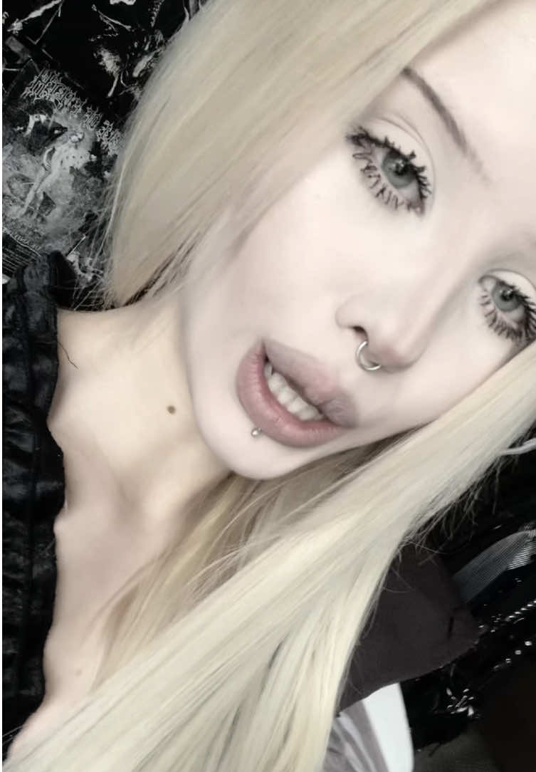@♱⃓𝔡𝔞𝔪𝔫⚔︎𝔴𝔦𝔱𝔠𝔥𝔮♱⃓