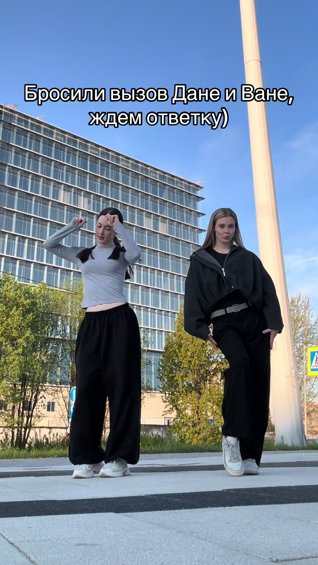 @юля