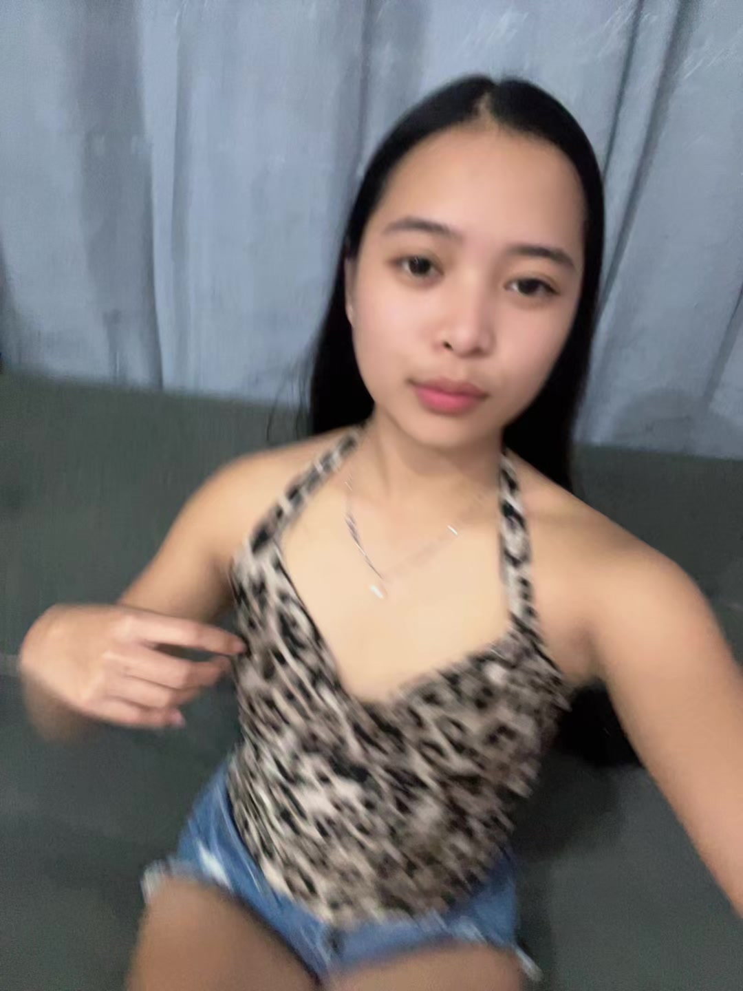 @🫦