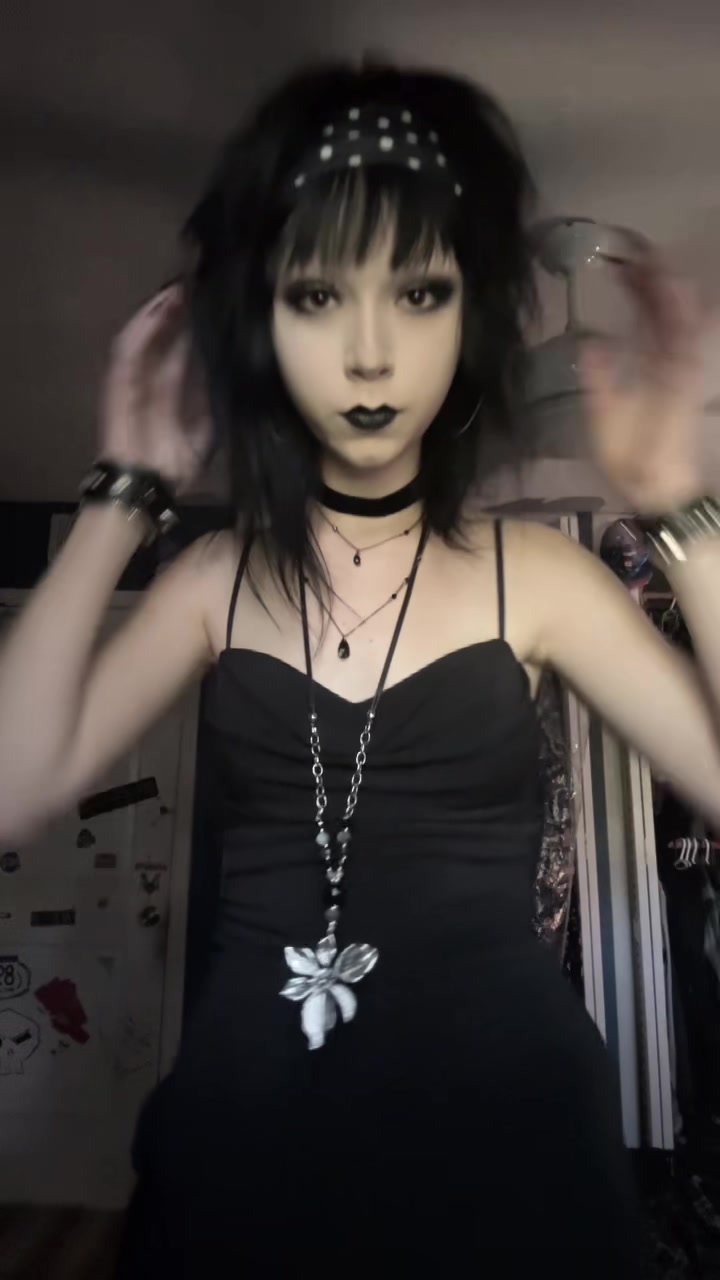 @☠️
