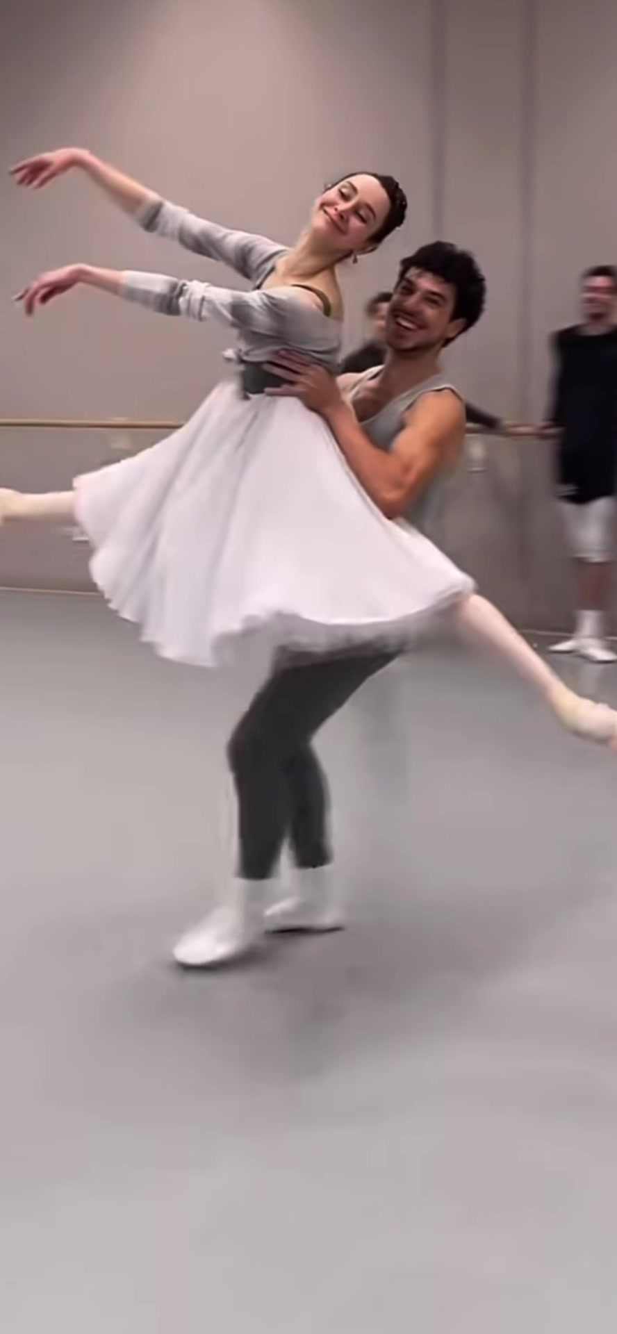 @вика