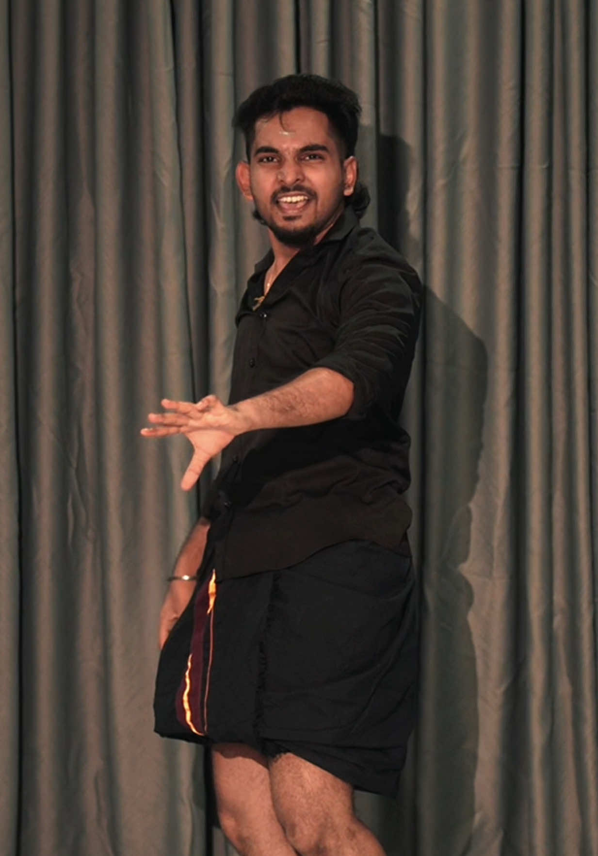 @Pavithran Dancer