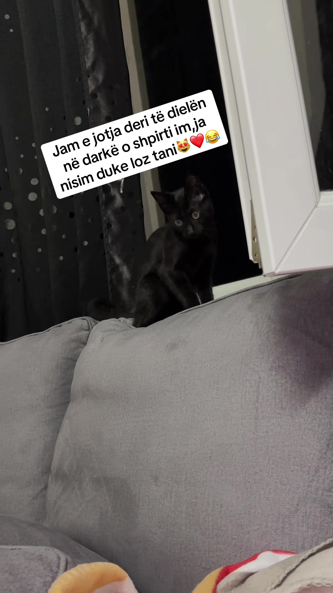 @Vdes per këto te dyja😻😻