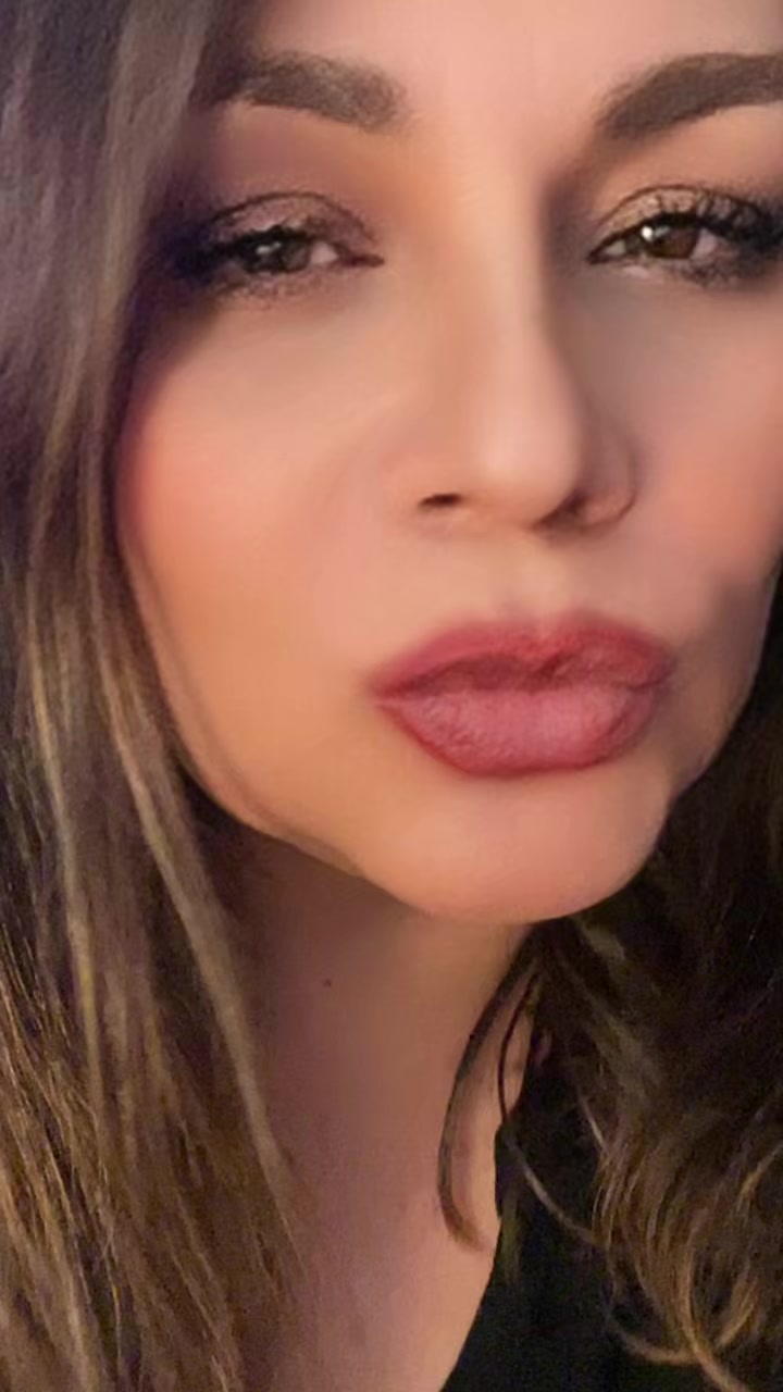 @Ana