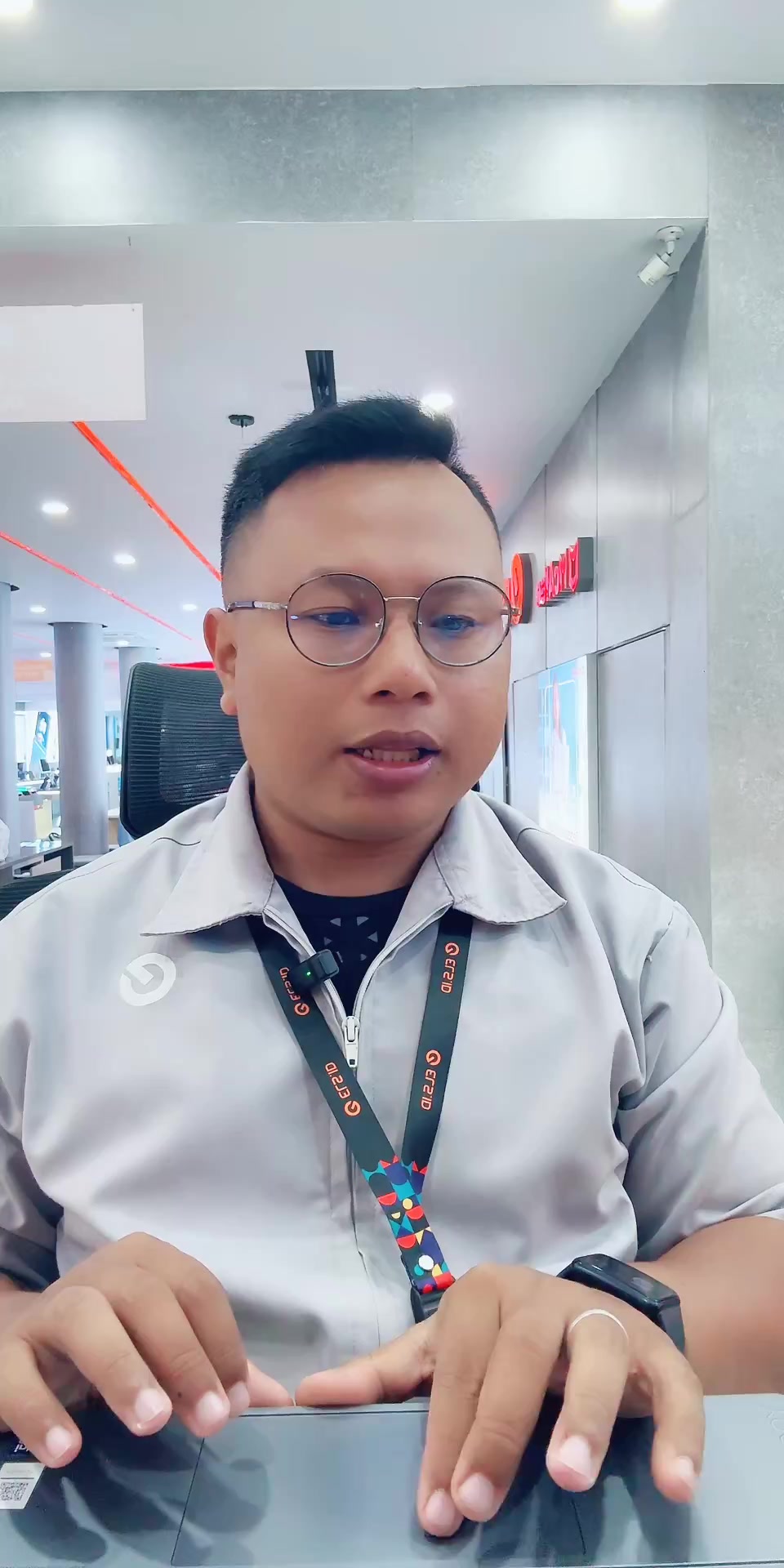 @Els Computer