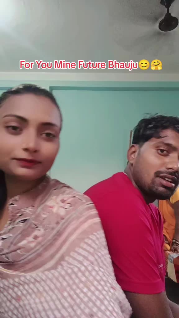 @🕊️😊