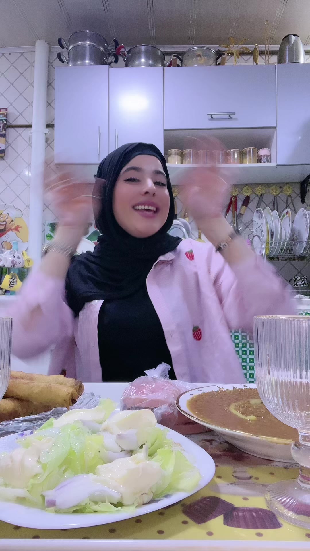 @بثينة شيبان Bouthaina Chibane