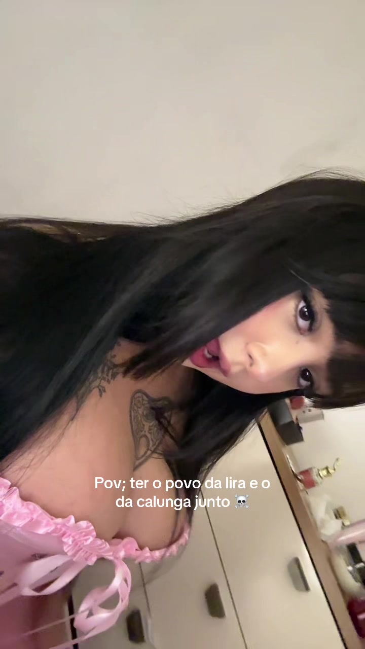 @feiticeira_da_lira
