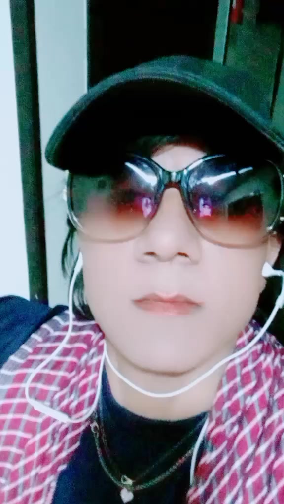 @user6199329884326