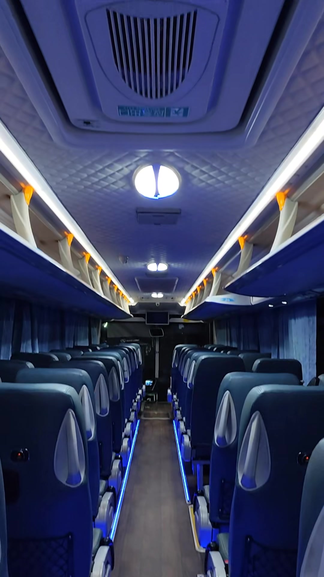@H&eacute;l&egrave;na Transports