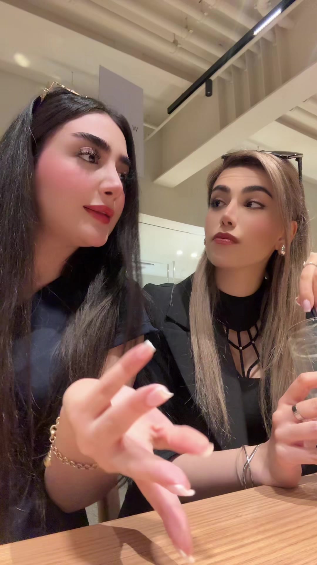 @azinazadipub