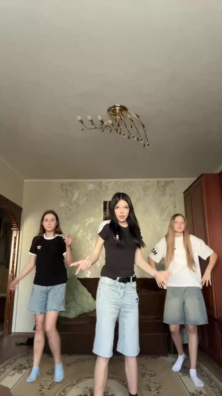 @✟