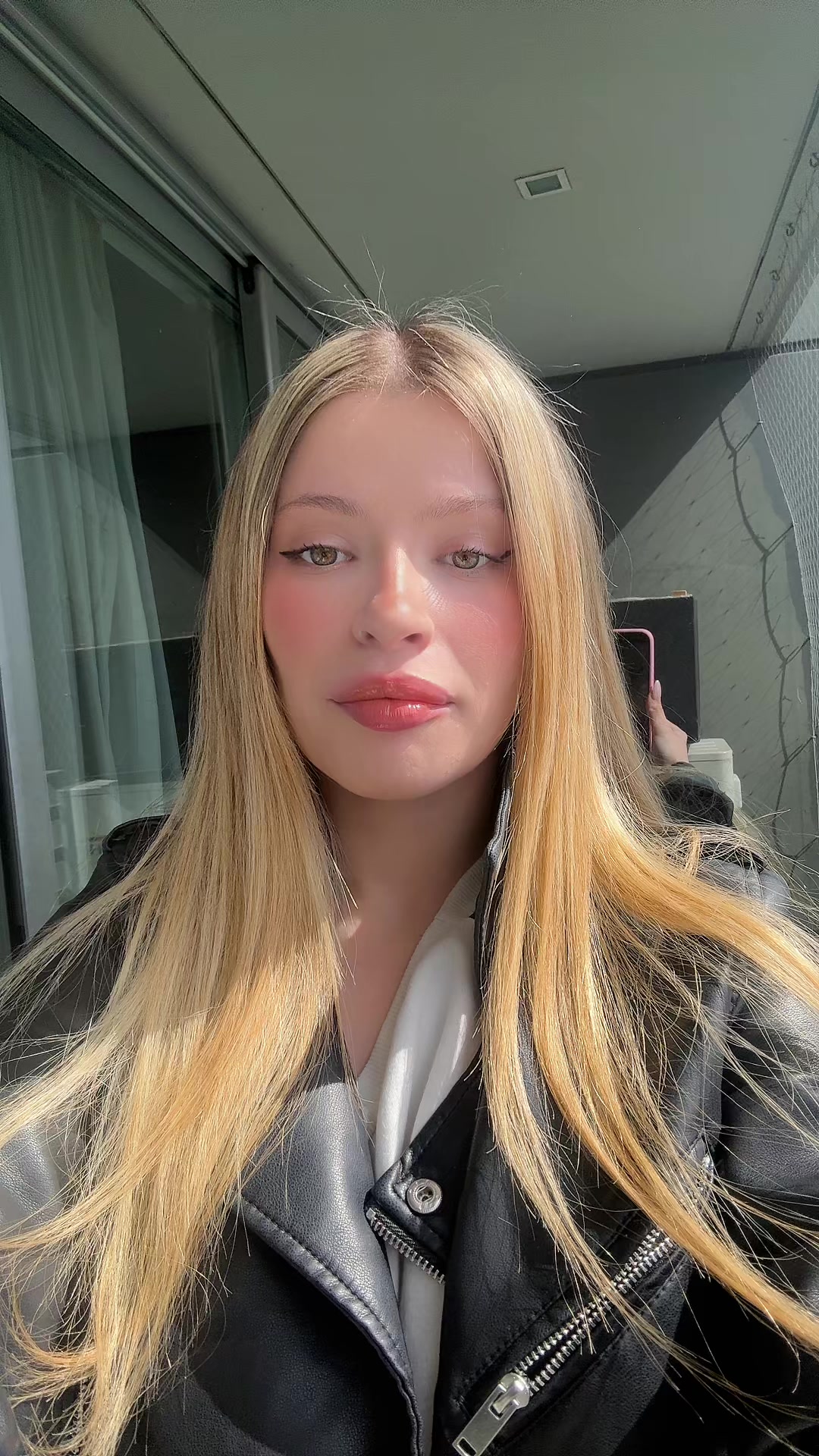 @lolaarioss