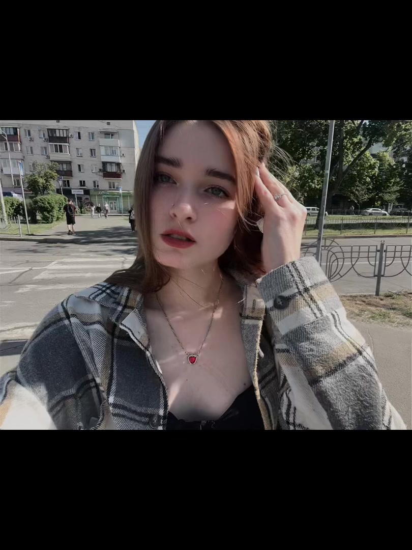@Sonik🦋💫