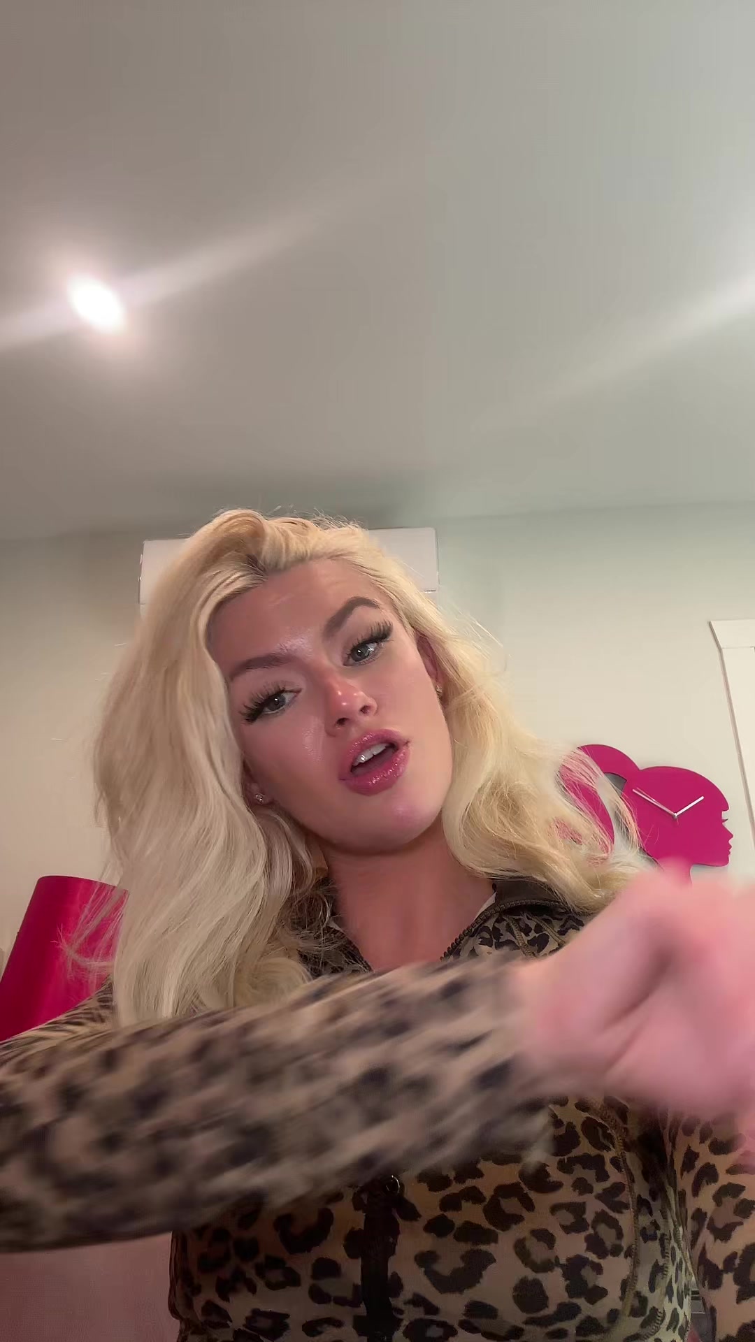 @Victoria Angelica