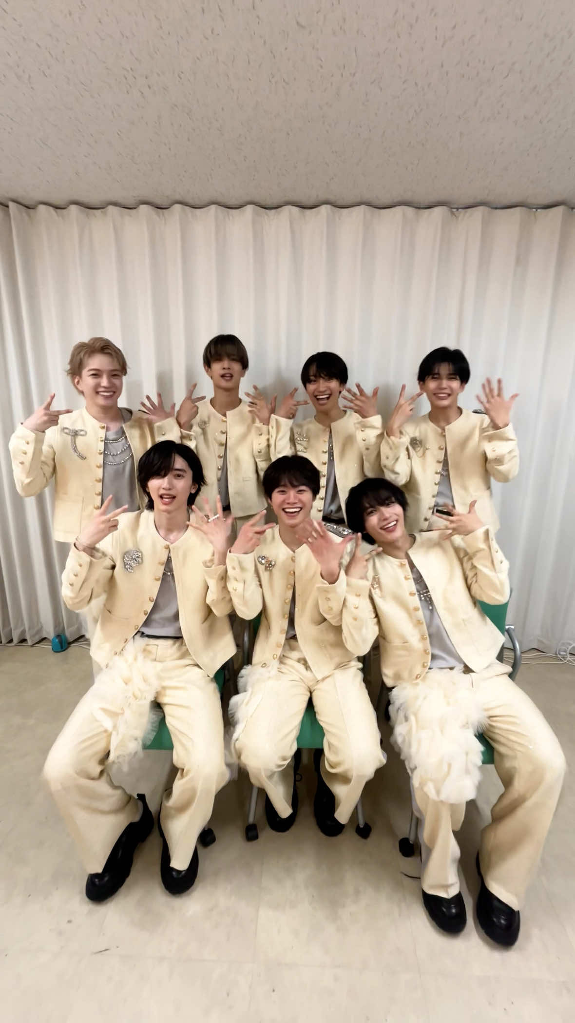@なにわ男子 / Storm Labels