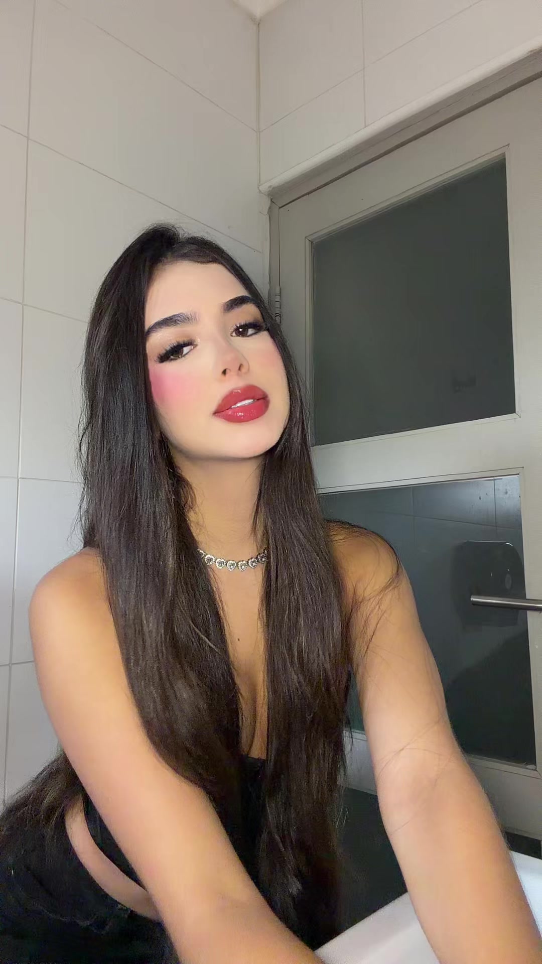 @valenmejia_oficial