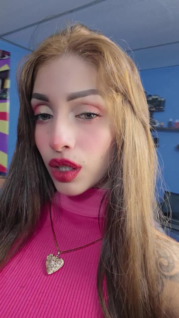 @Gaby Kajale