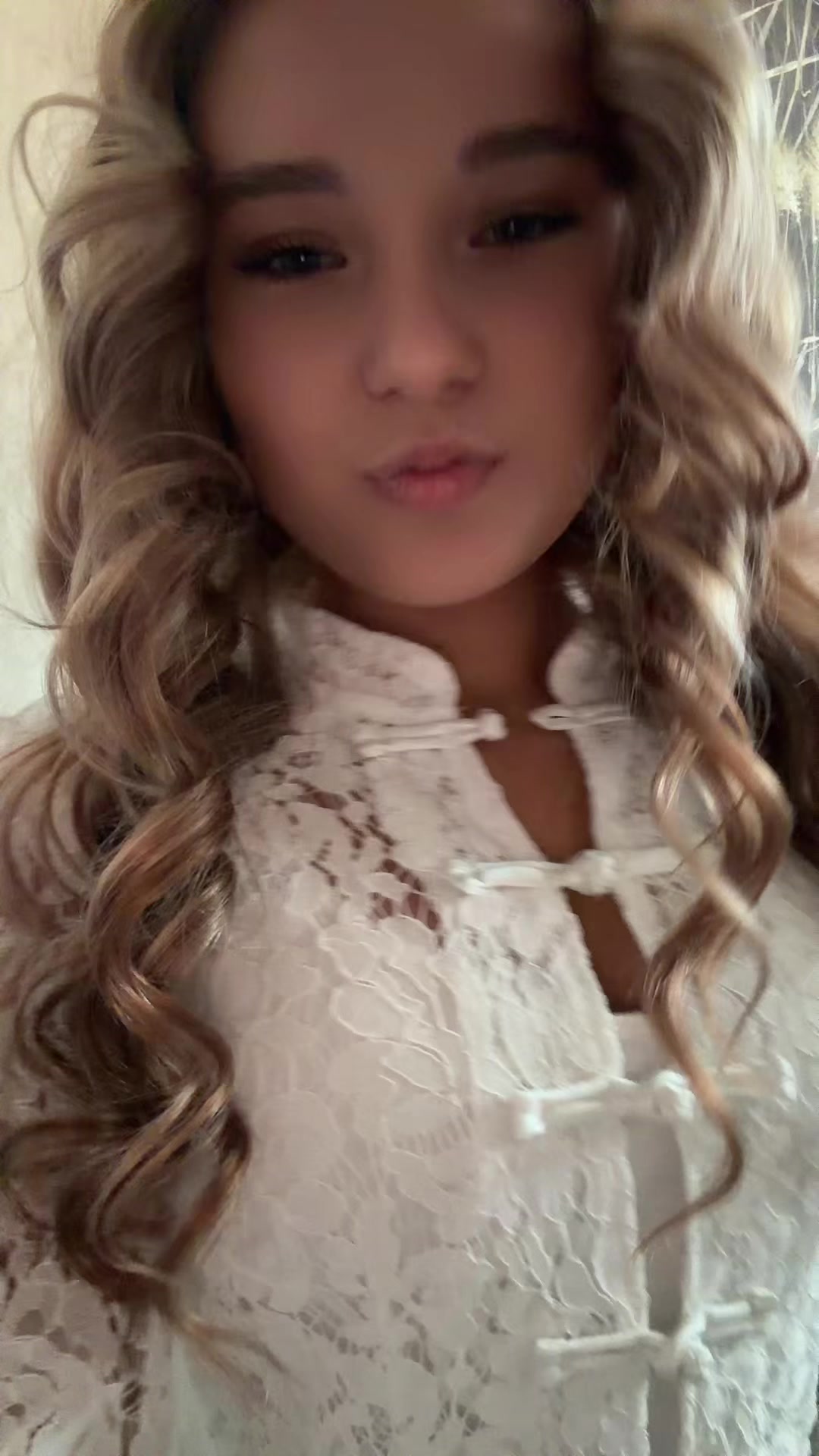 @🫶🏼