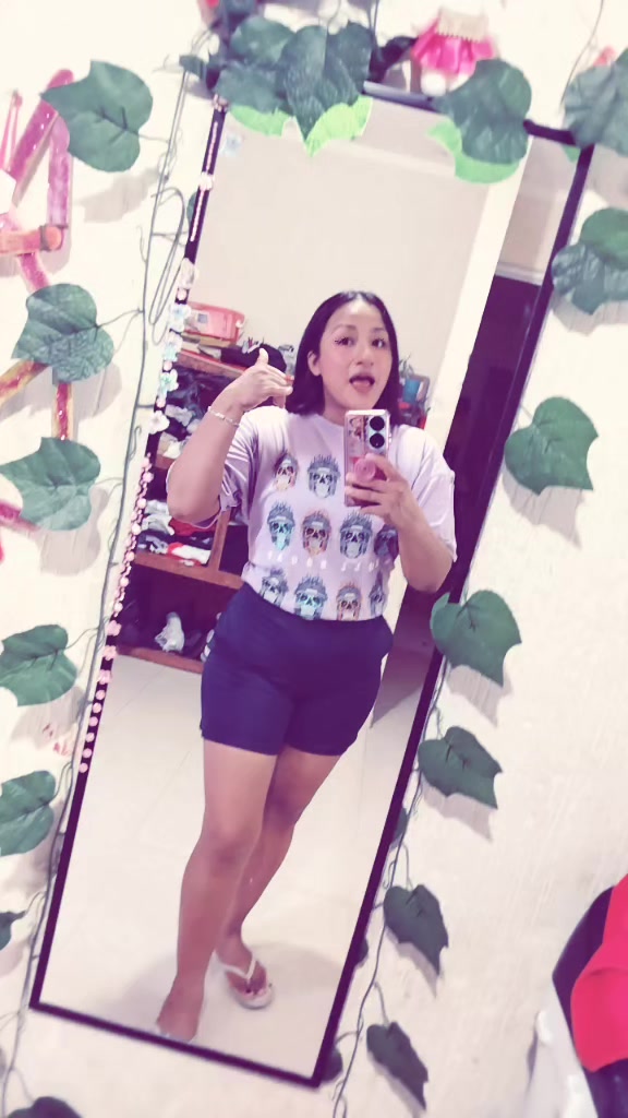 @Lore🌻