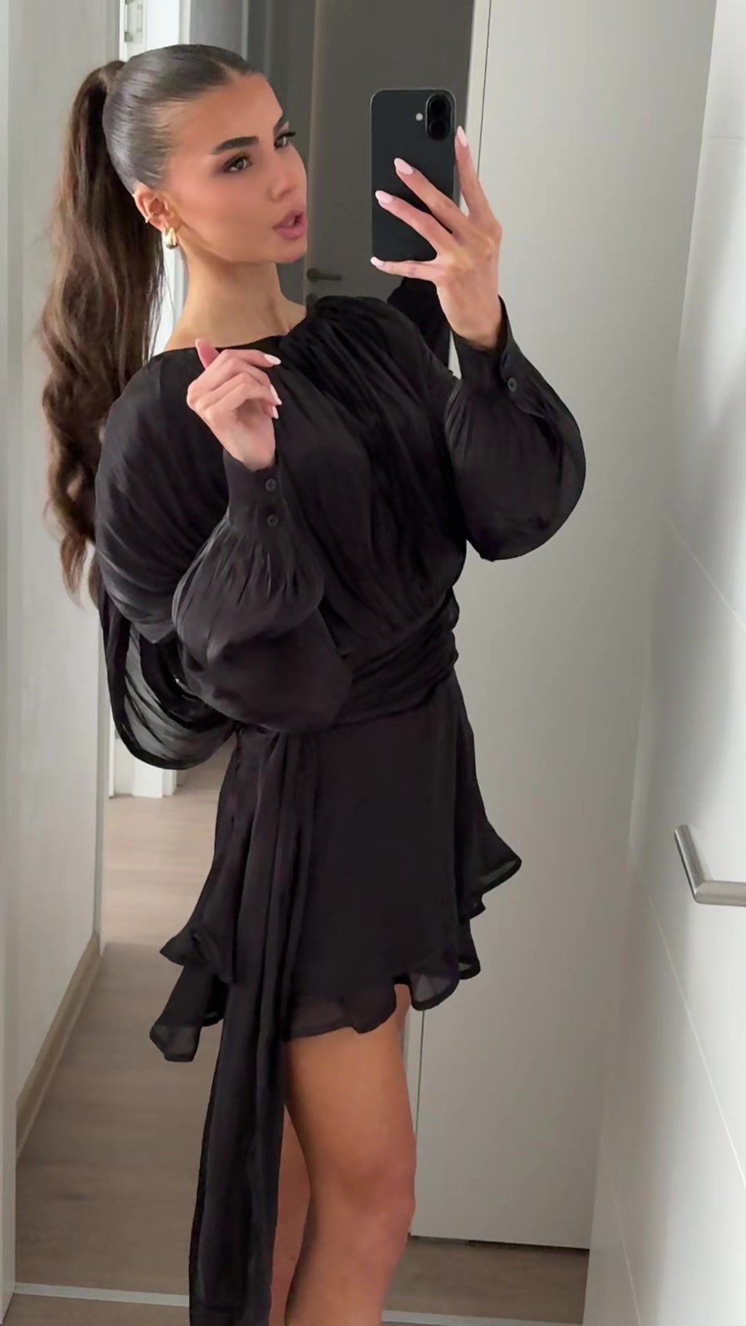 @aax77b