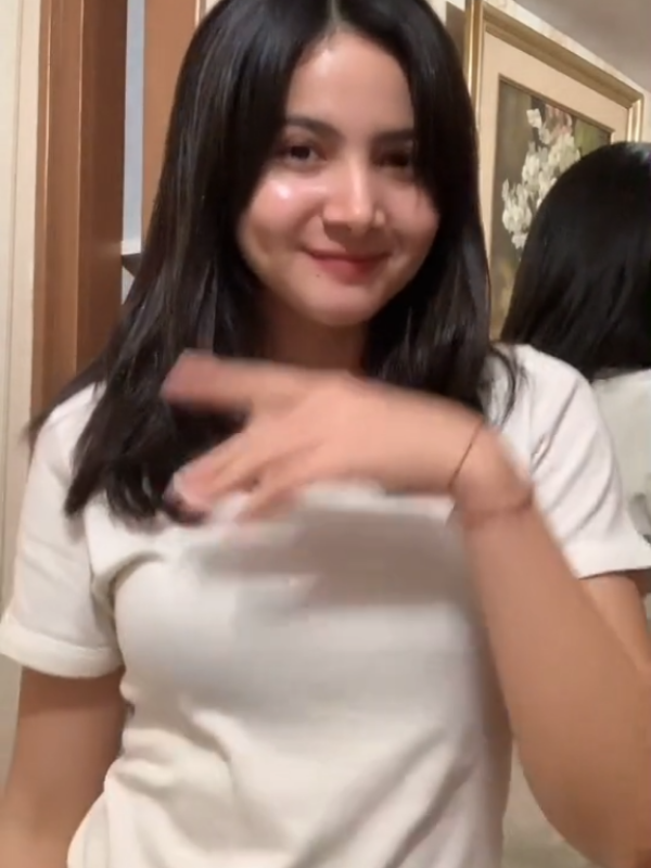 @Luna'F