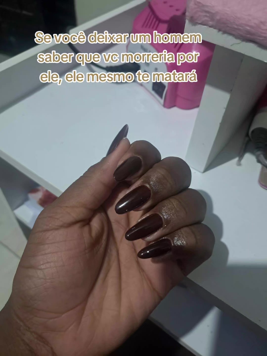 @L&iacute;via Crispim