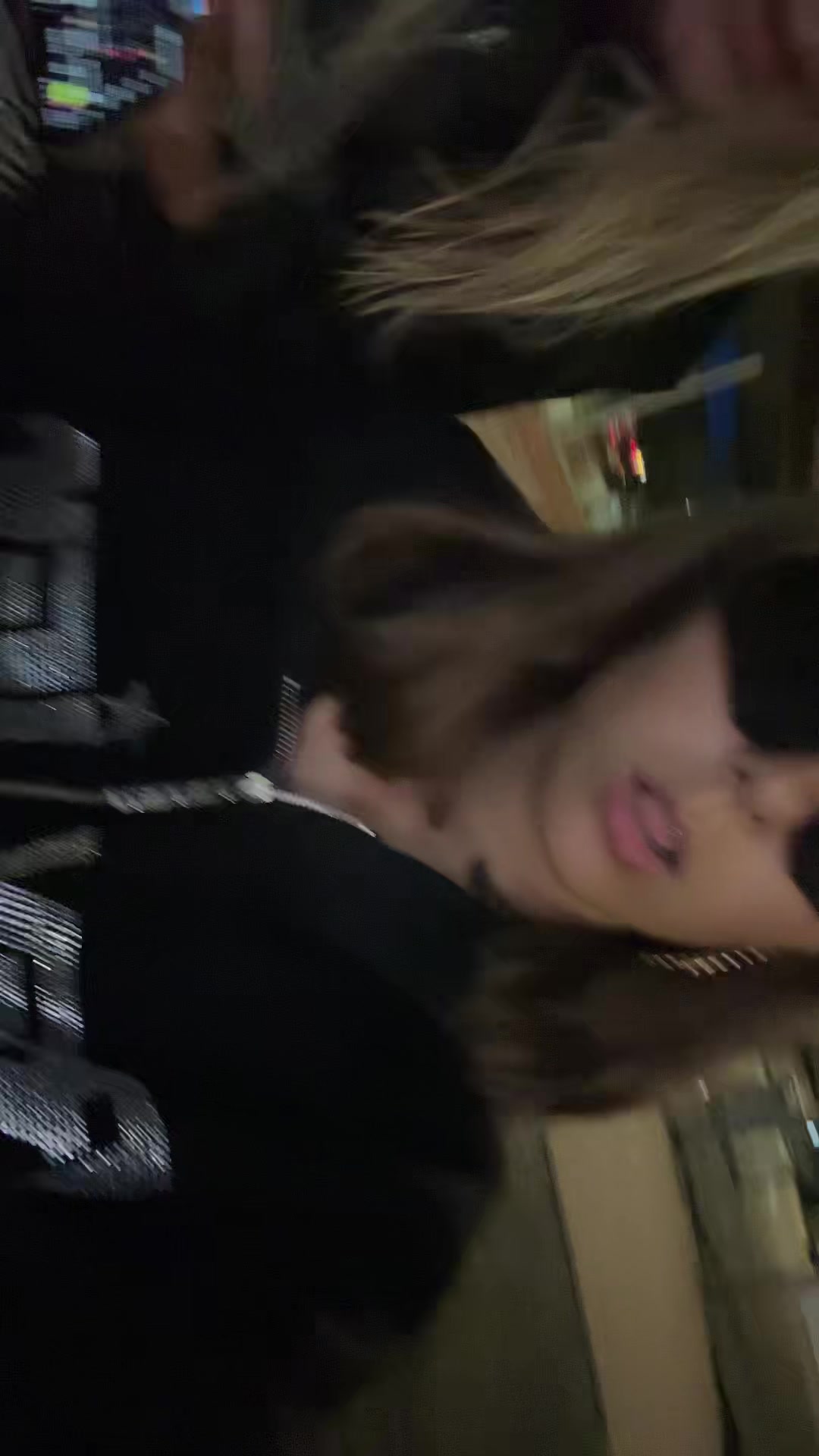 @Isabella