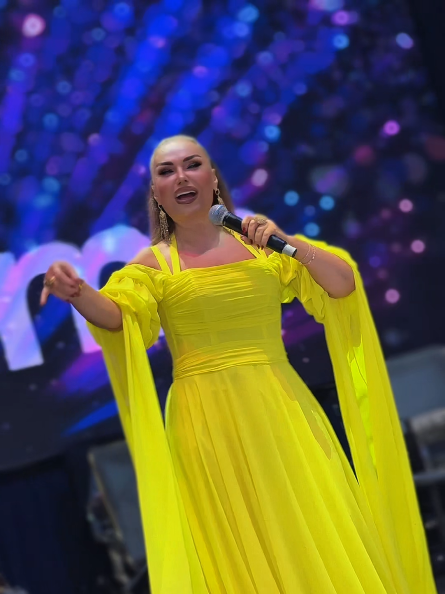 @K&ouml;n&uuml;l Kərimova rəsmi🎤