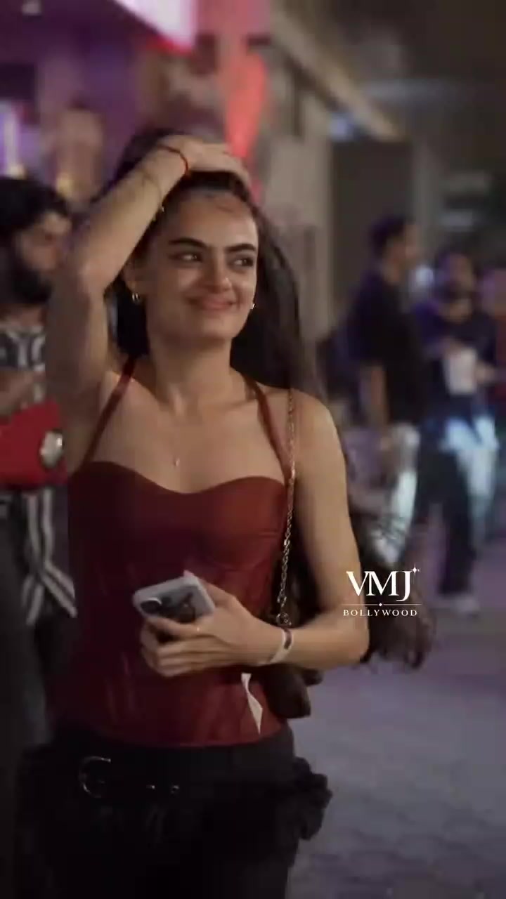 @RUHAANIKA DHAWAN