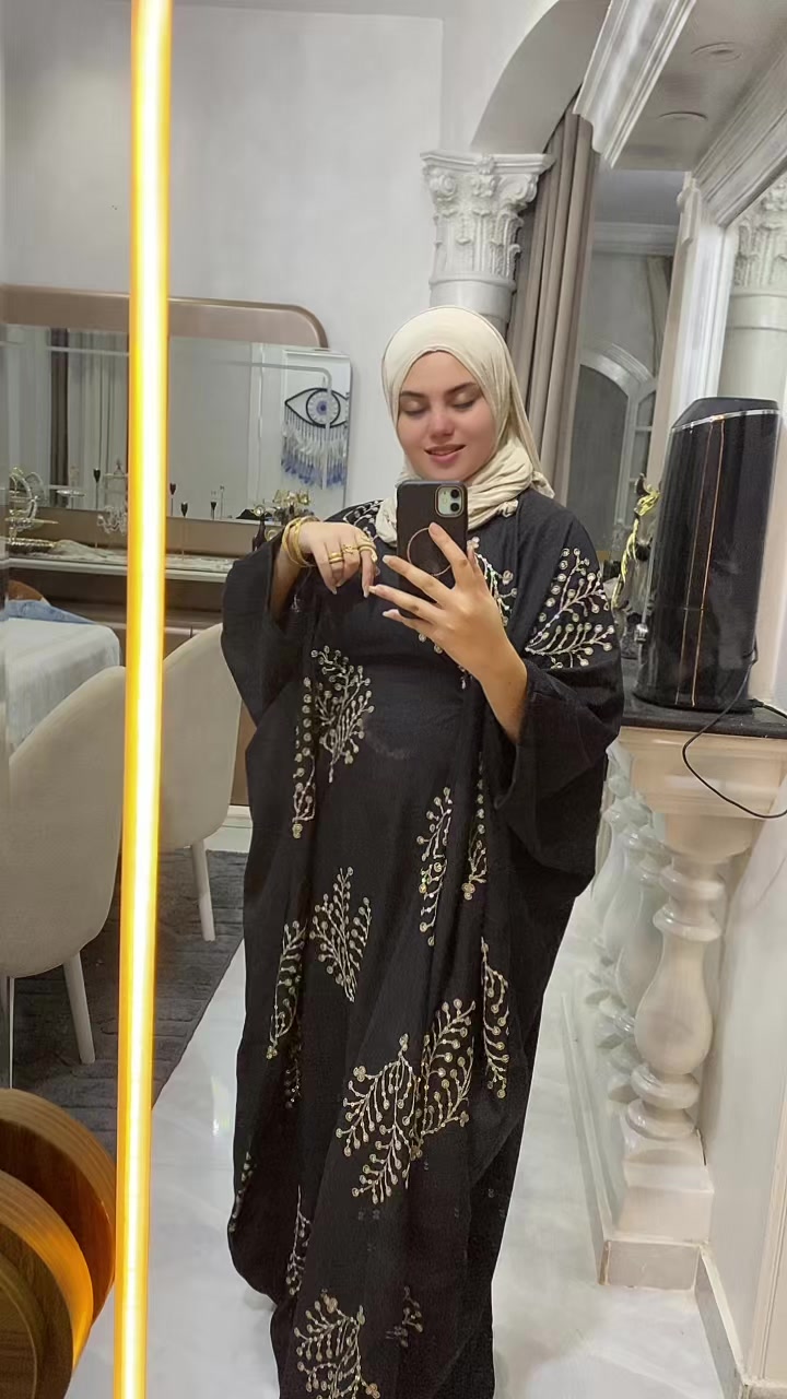 @منونه عروسه البحر……🧜🏼♀️🌊✨