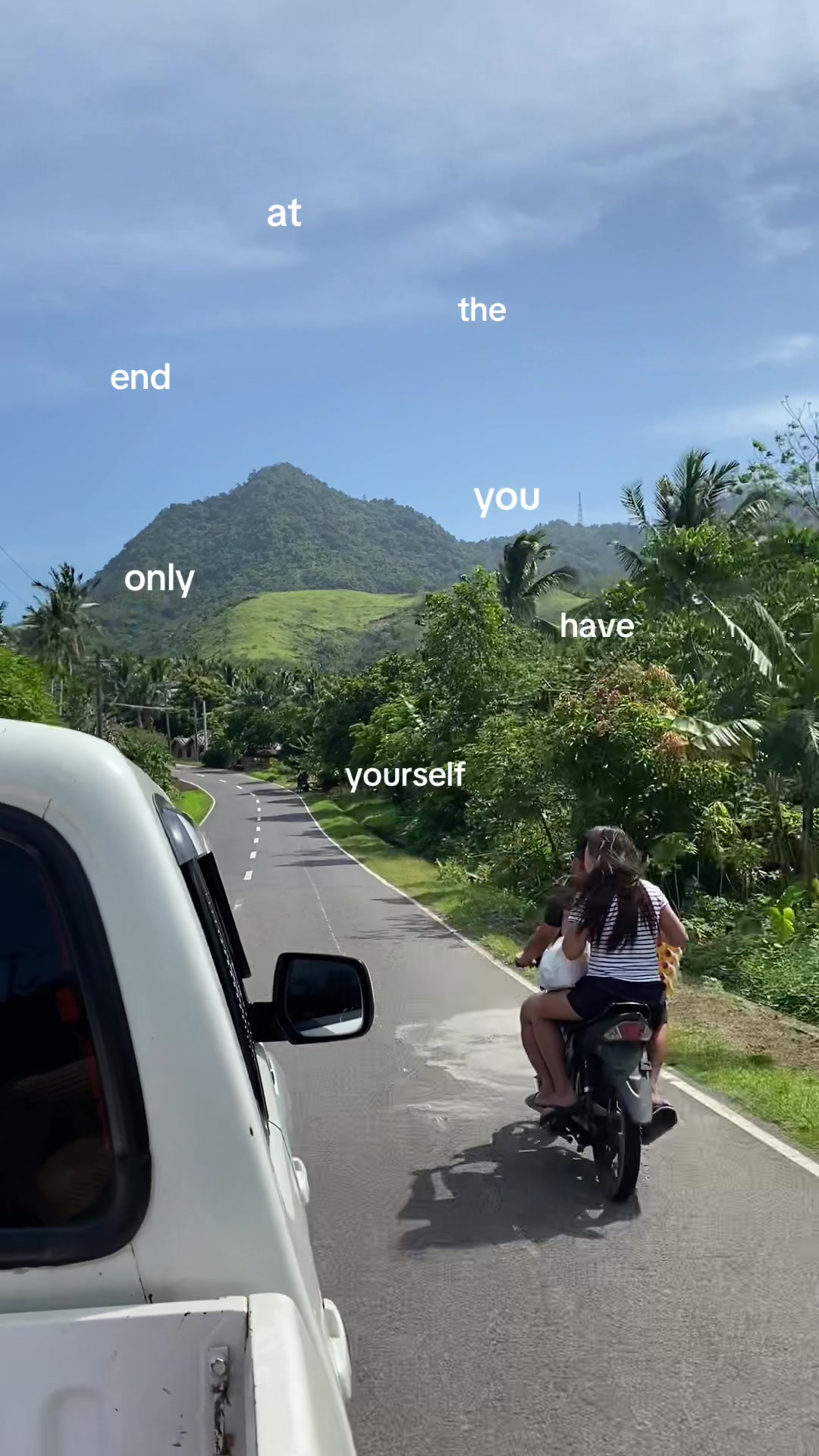 @￶