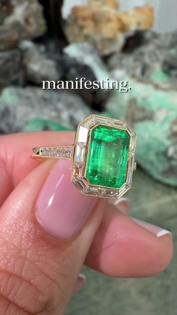 @JR Colombian Emerald