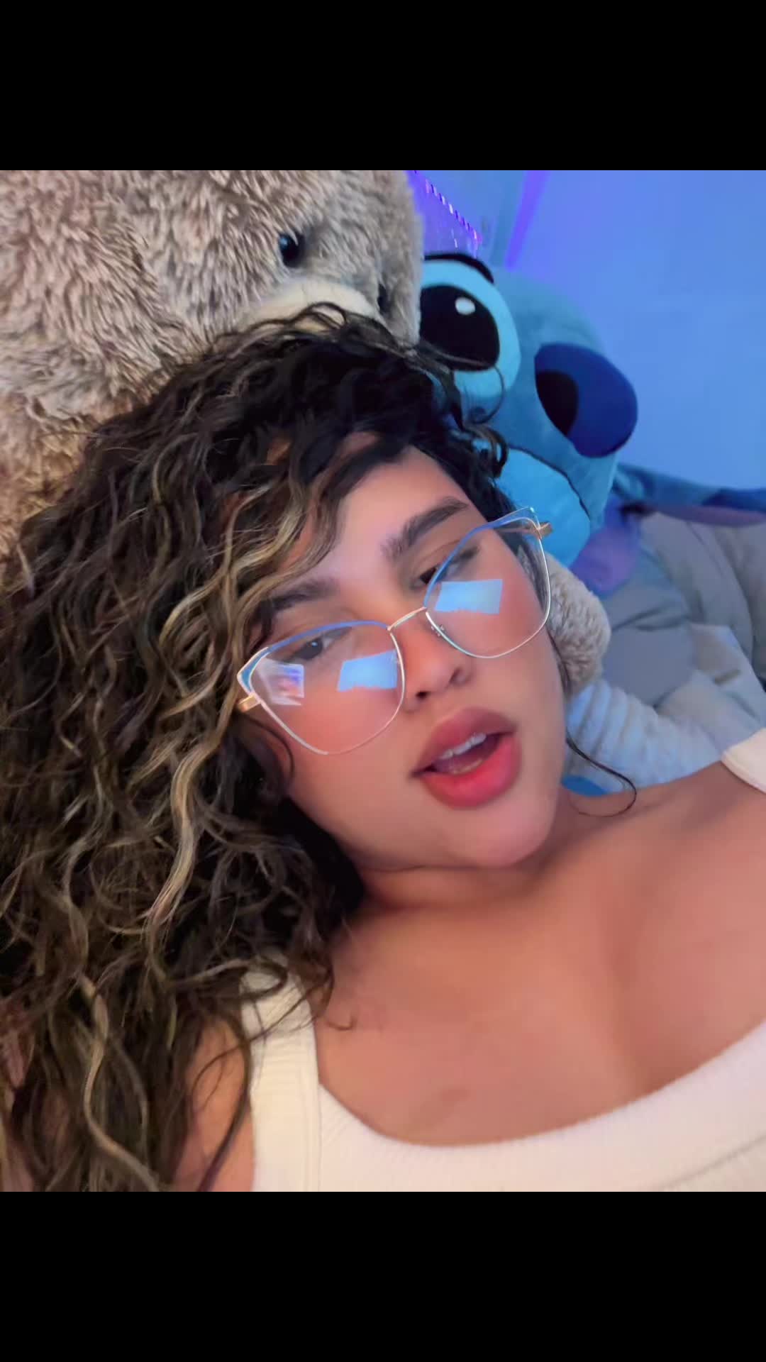 @️