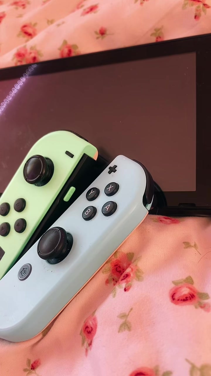 @𝐚𝐮𝐝𝐫𝐞𝐲!! 🌺