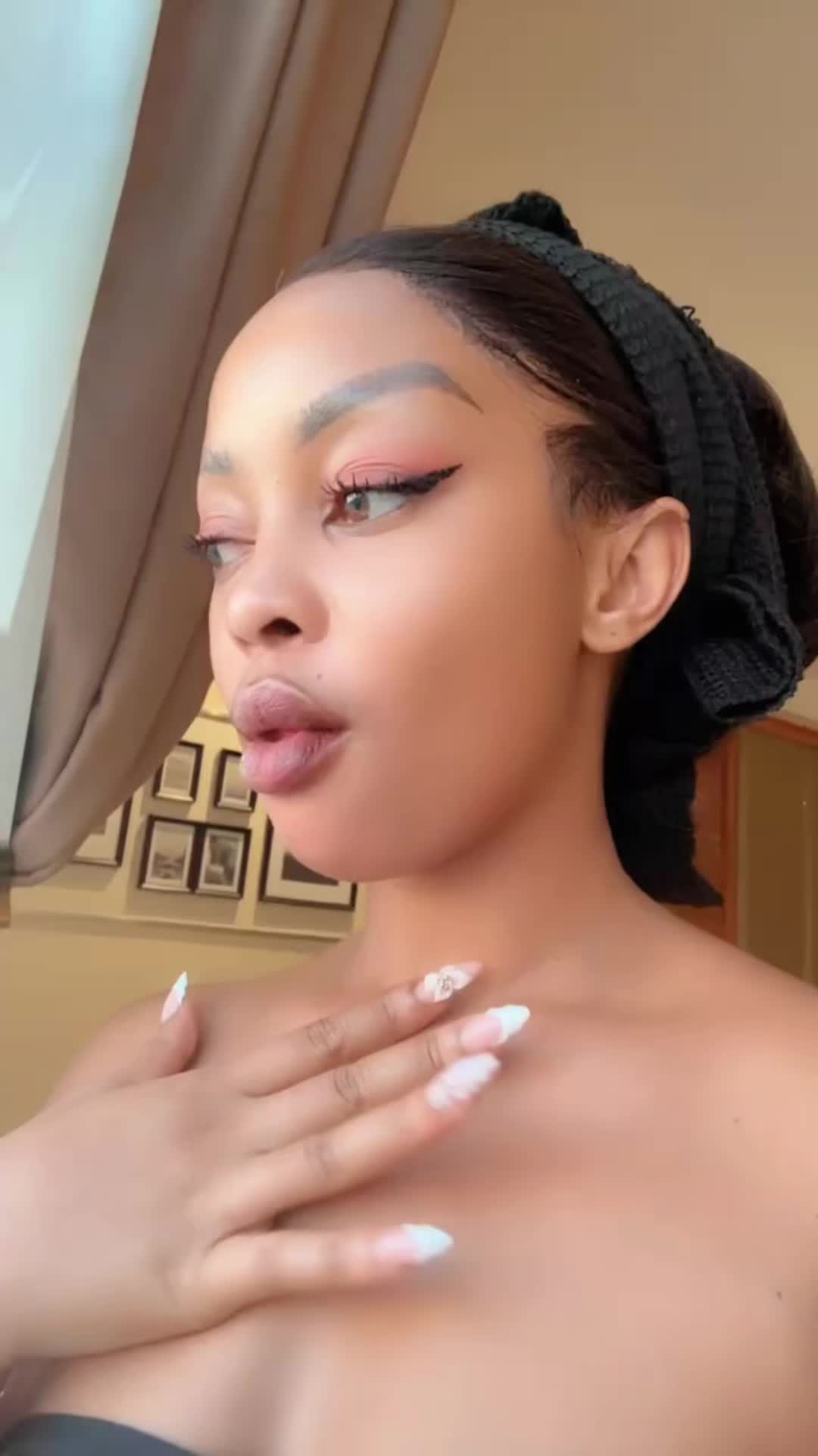 @Bijou001