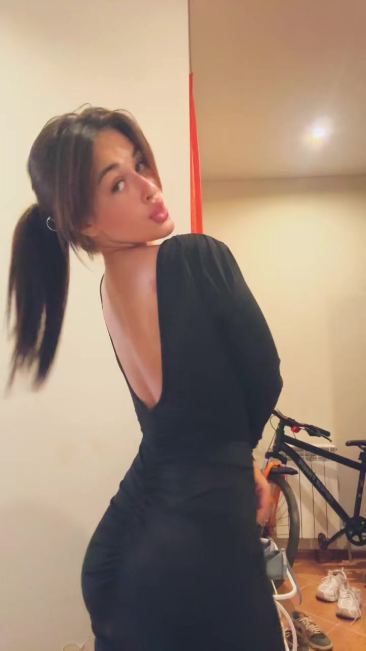 @nora_murs