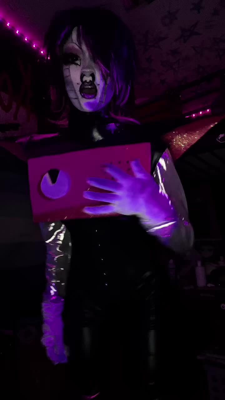 @Sollux 🦑🐇