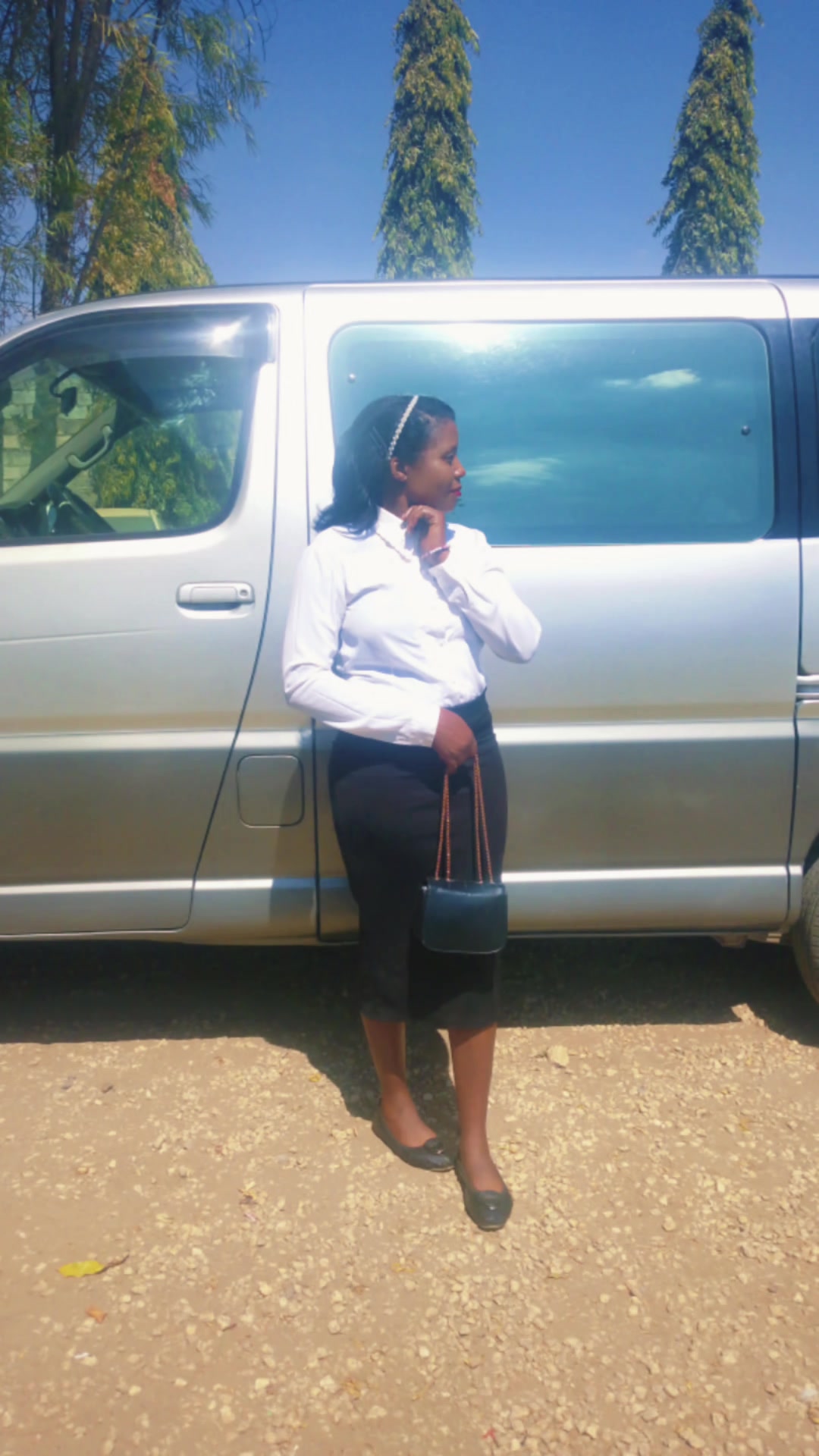 @Ellas mwansa