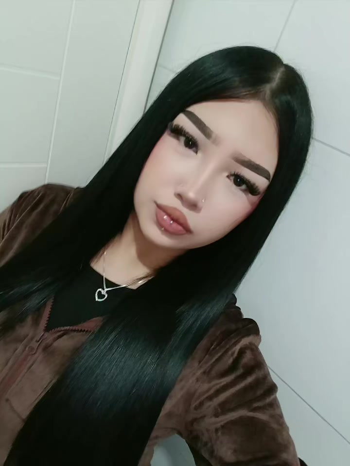 @𝓶𝓲𝓬𝓱𝓮𝓵𝓵 𝓯𝓵𝓸𝓻𝓮𝓼 🗝