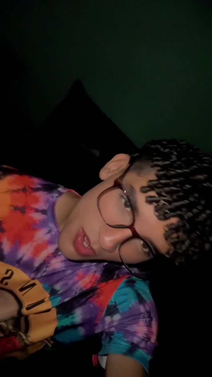 @Emi