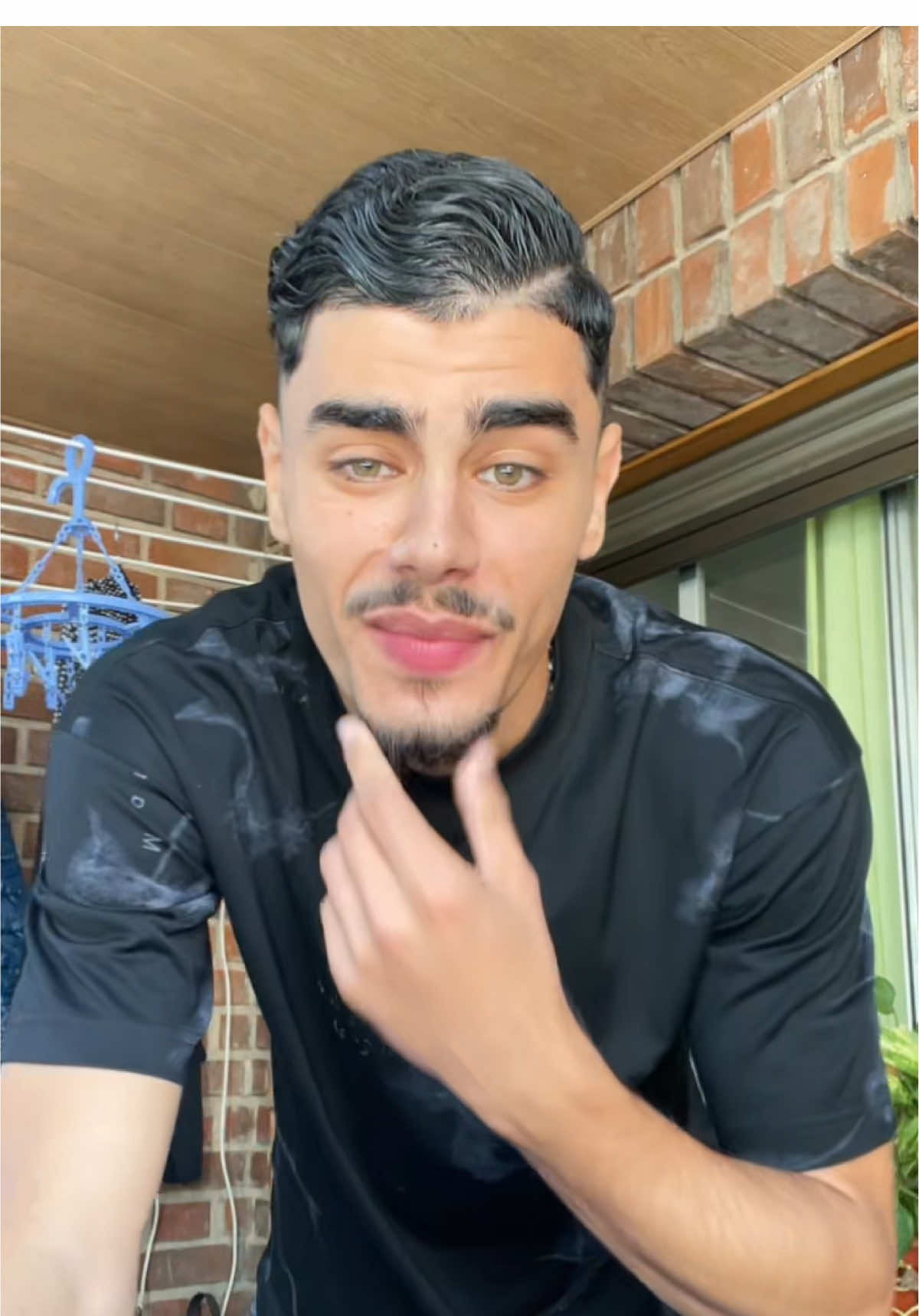 @🐺
