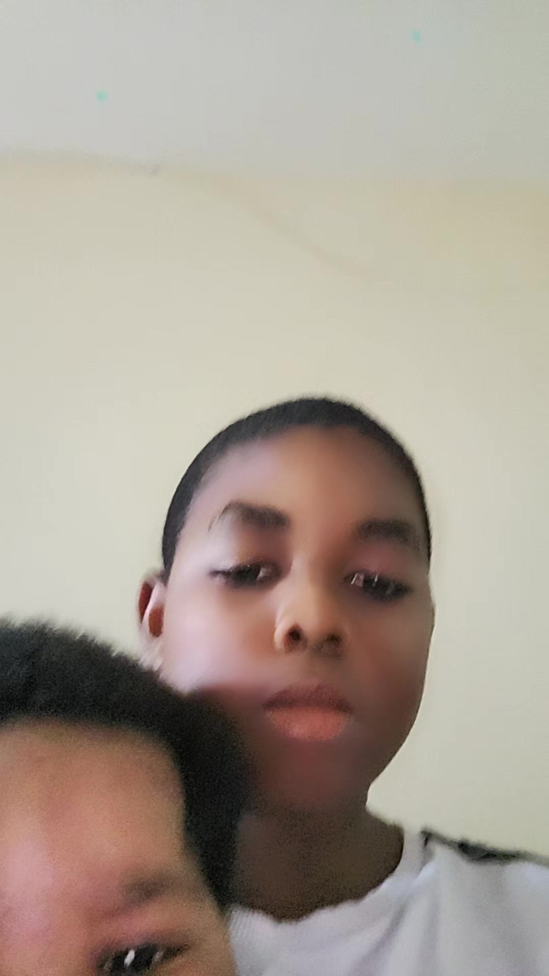 @yvie51