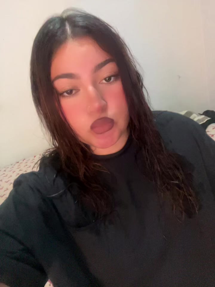 @Fridaaa🎭