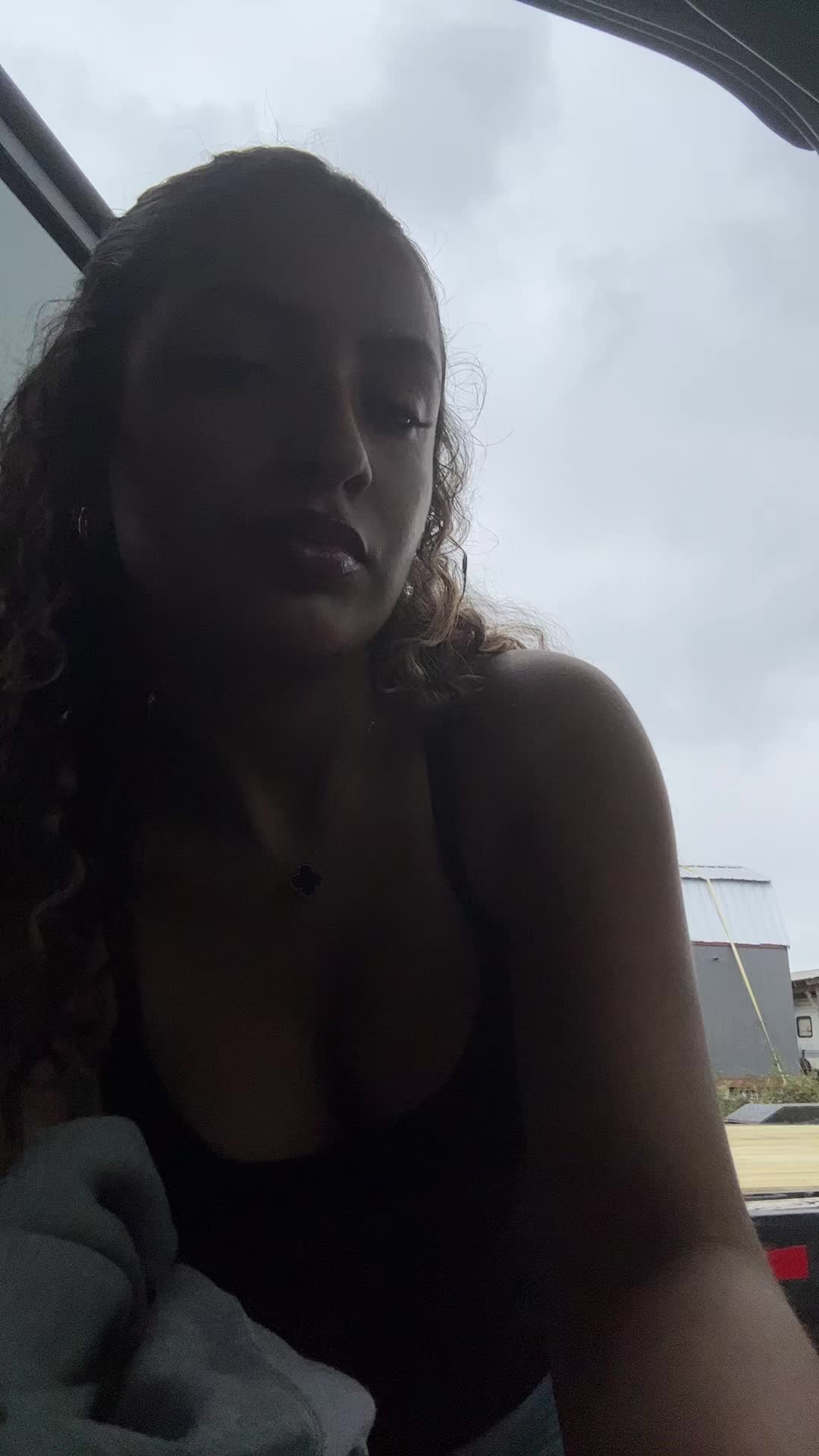 @Kiki