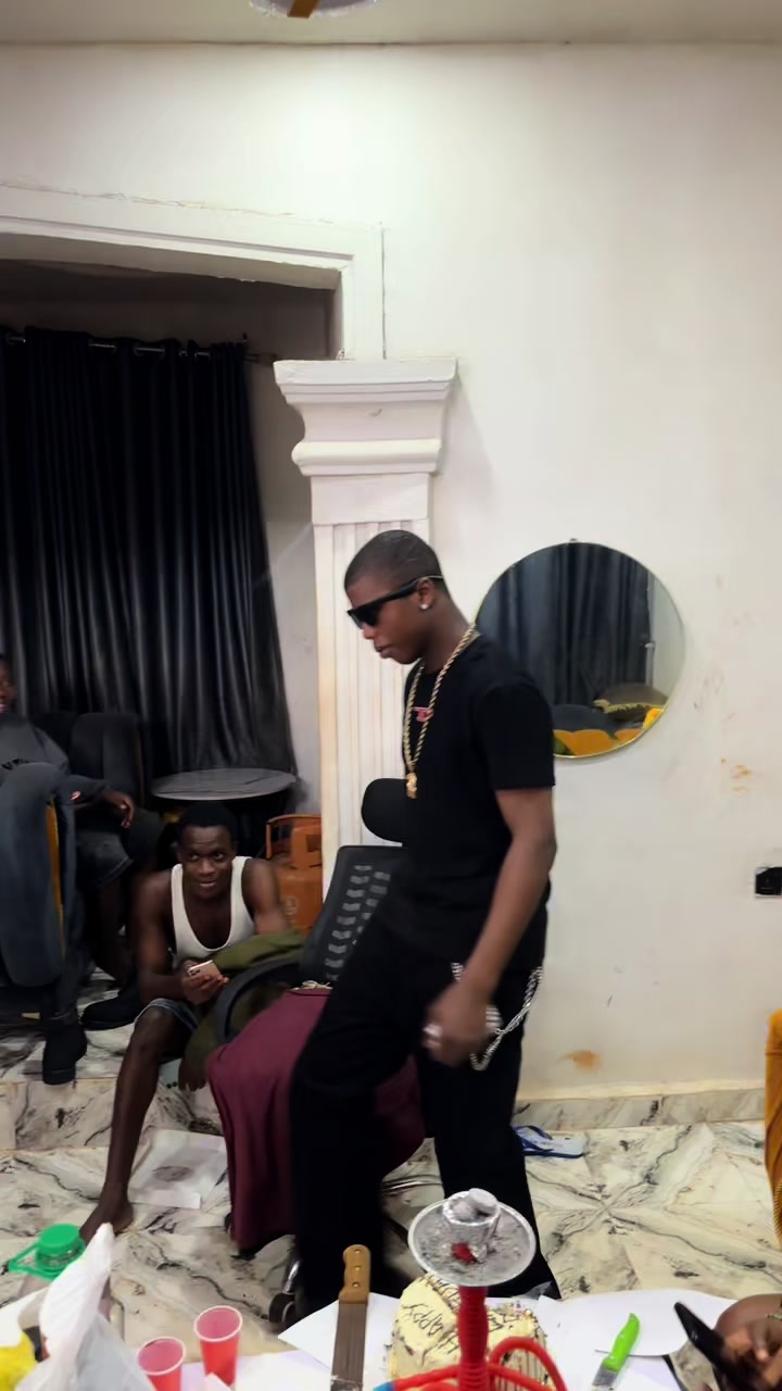@AMENZE of BENIN๐ฆ๐๐๐๐๐๐ธ