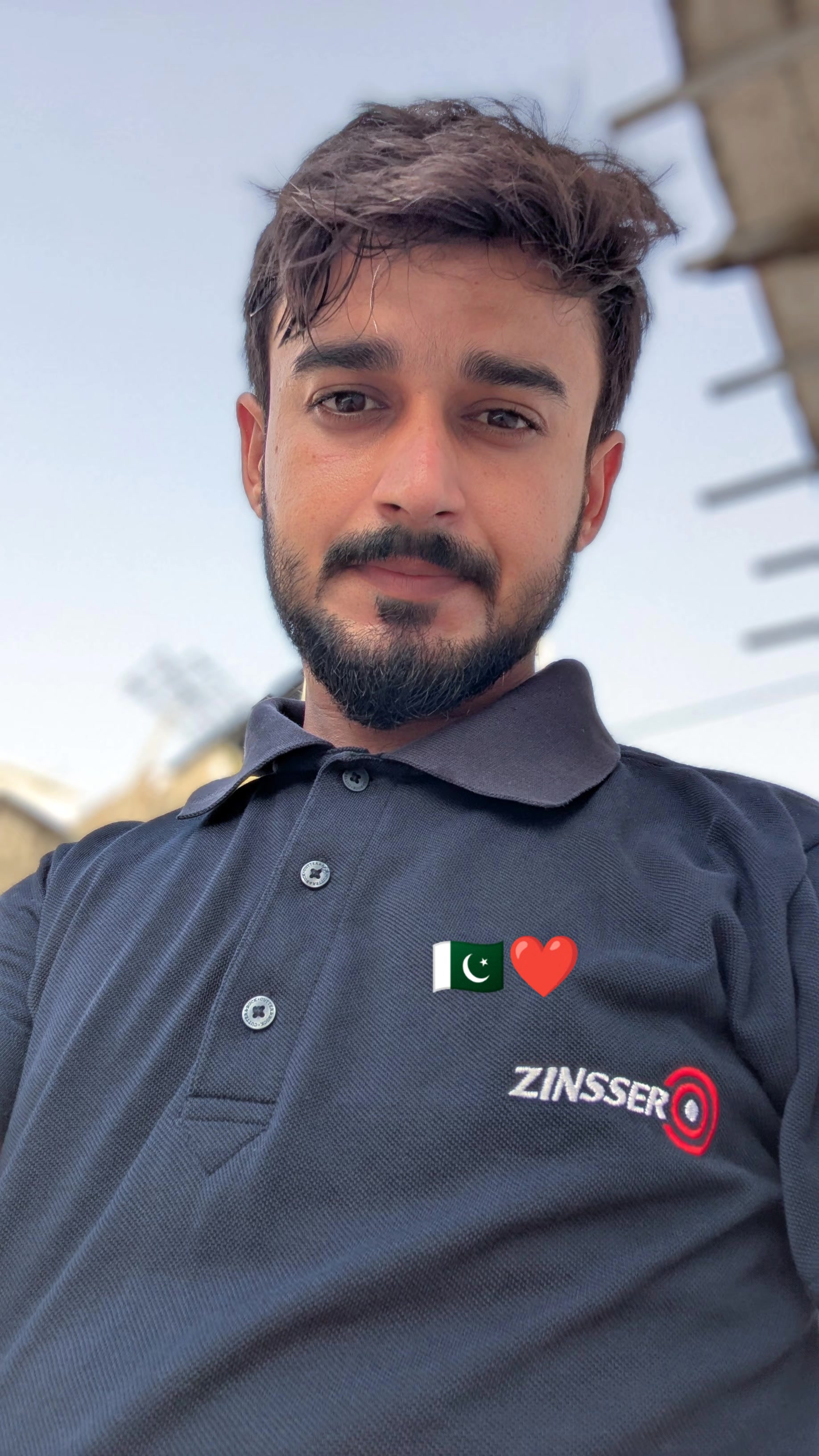 @AAMi ر MAرwaت💫👽⚓🇵🇰❤️