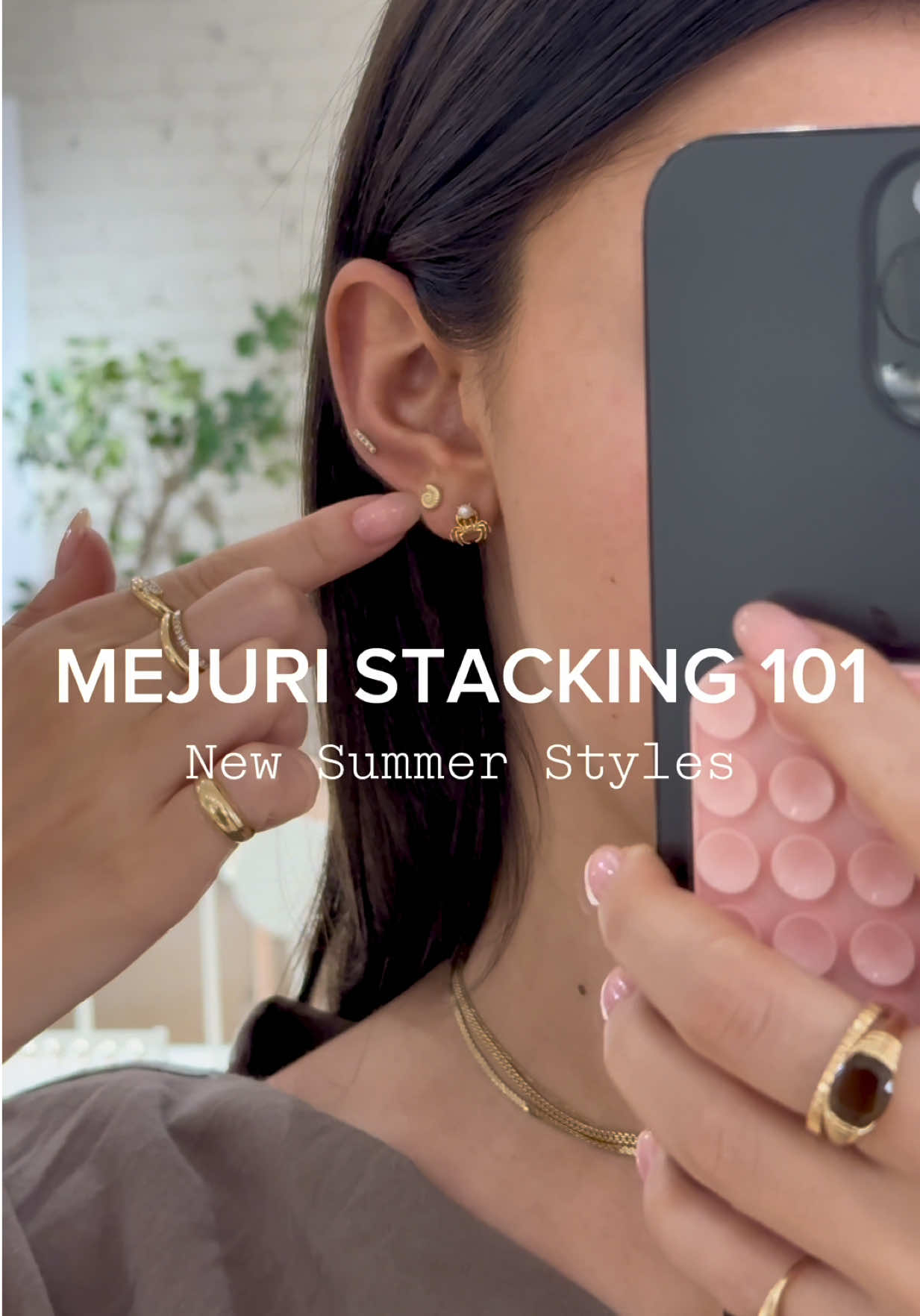 @Mejuri