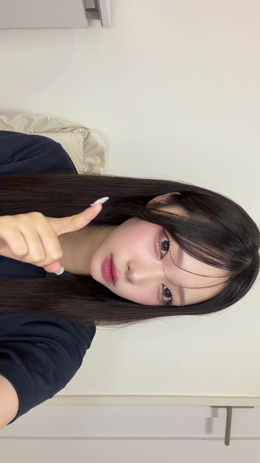 @るう