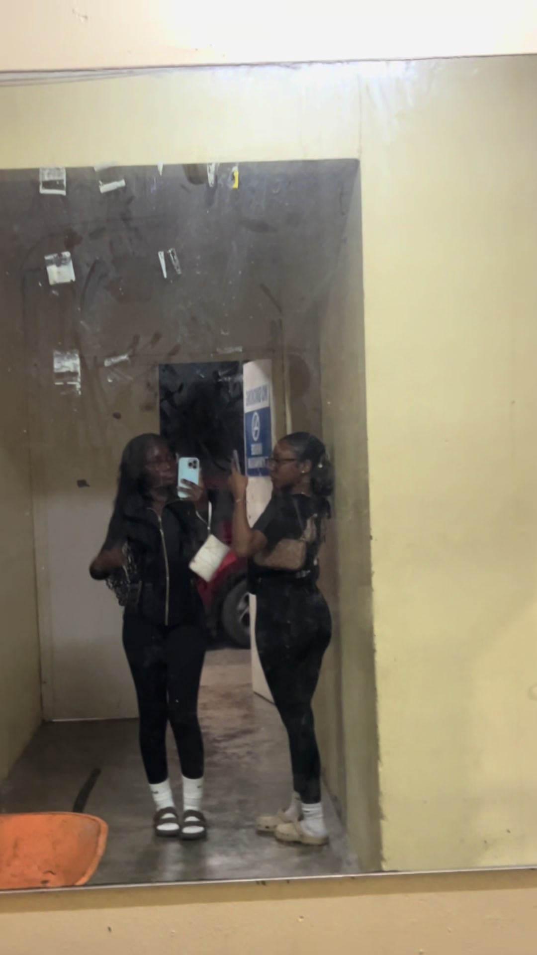 @Shane&eacute; 🤍𒉭
